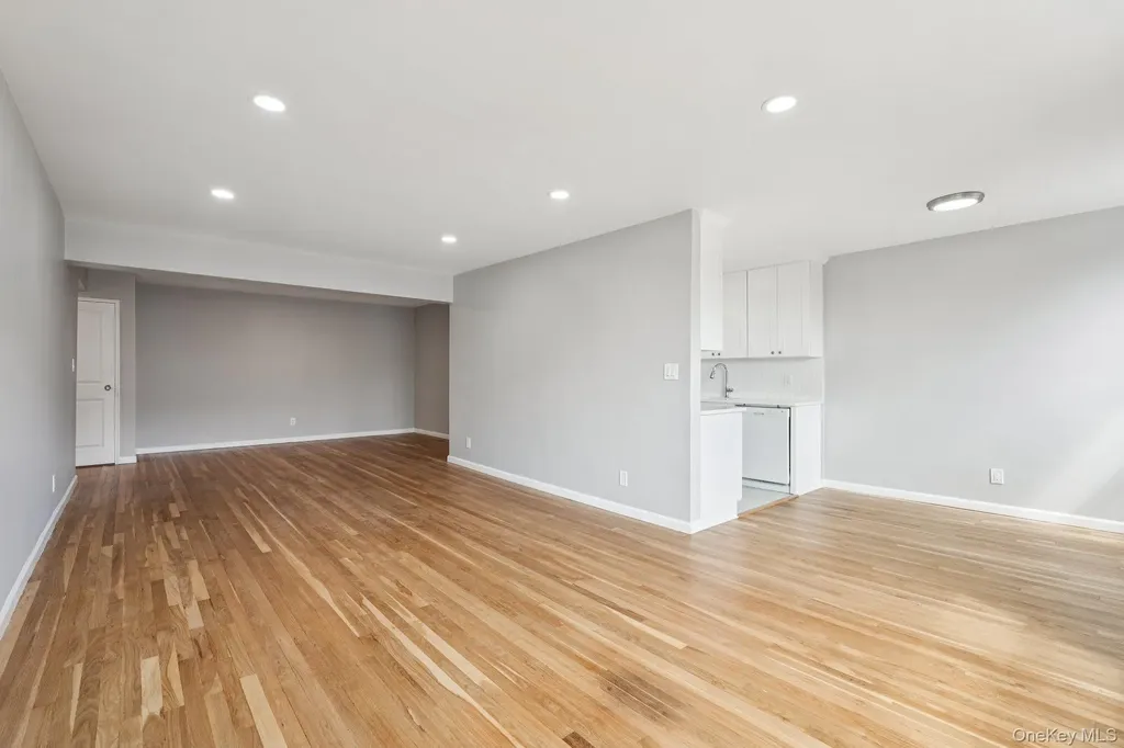 98 Dehaven Drive Yonkers NY 10703