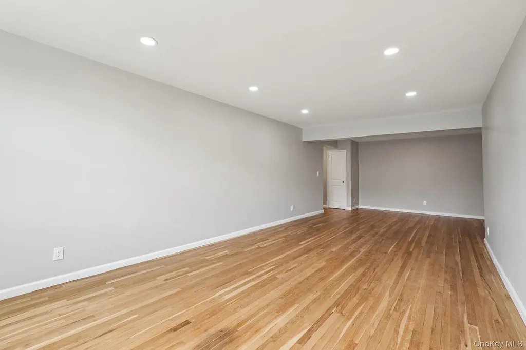 98 Dehaven Drive Yonkers NY 10703