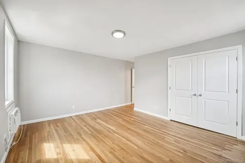 98 Dehaven Drive Yonkers NY 10703