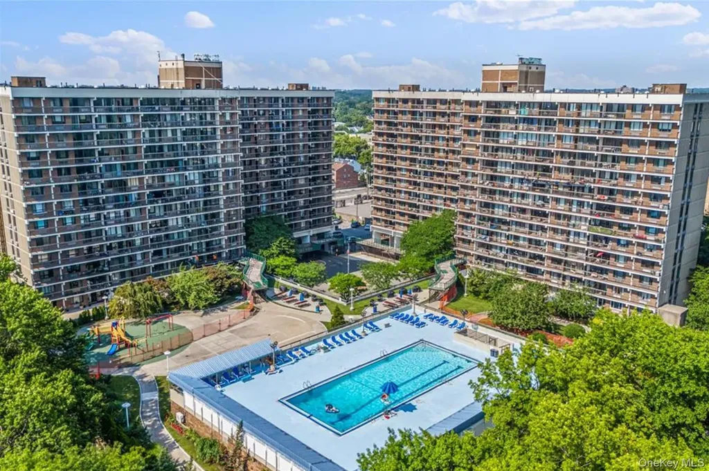150-38 Union Turnpike Flushing NY 11367