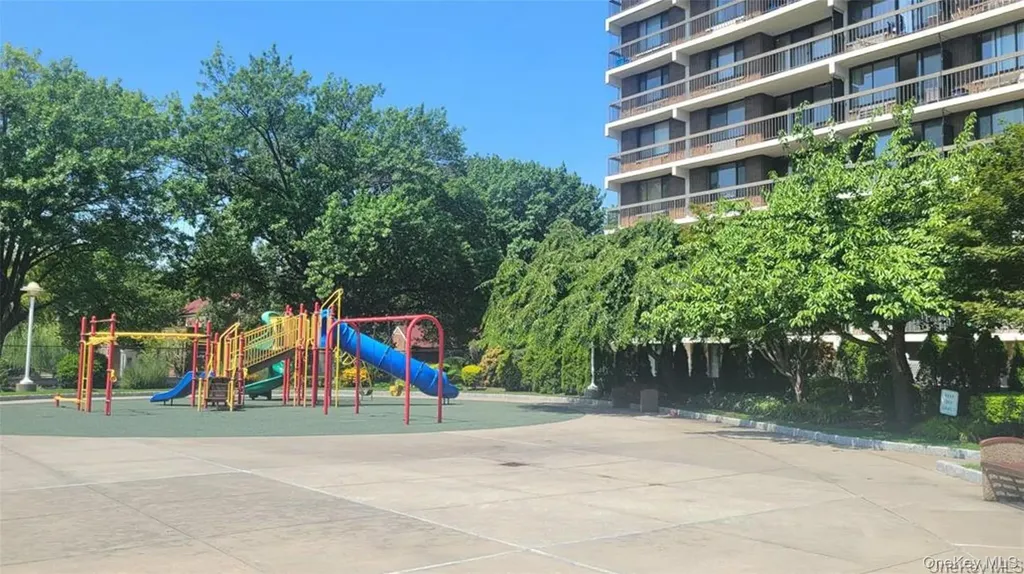 150-38 Union Turnpike Flushing NY 11367