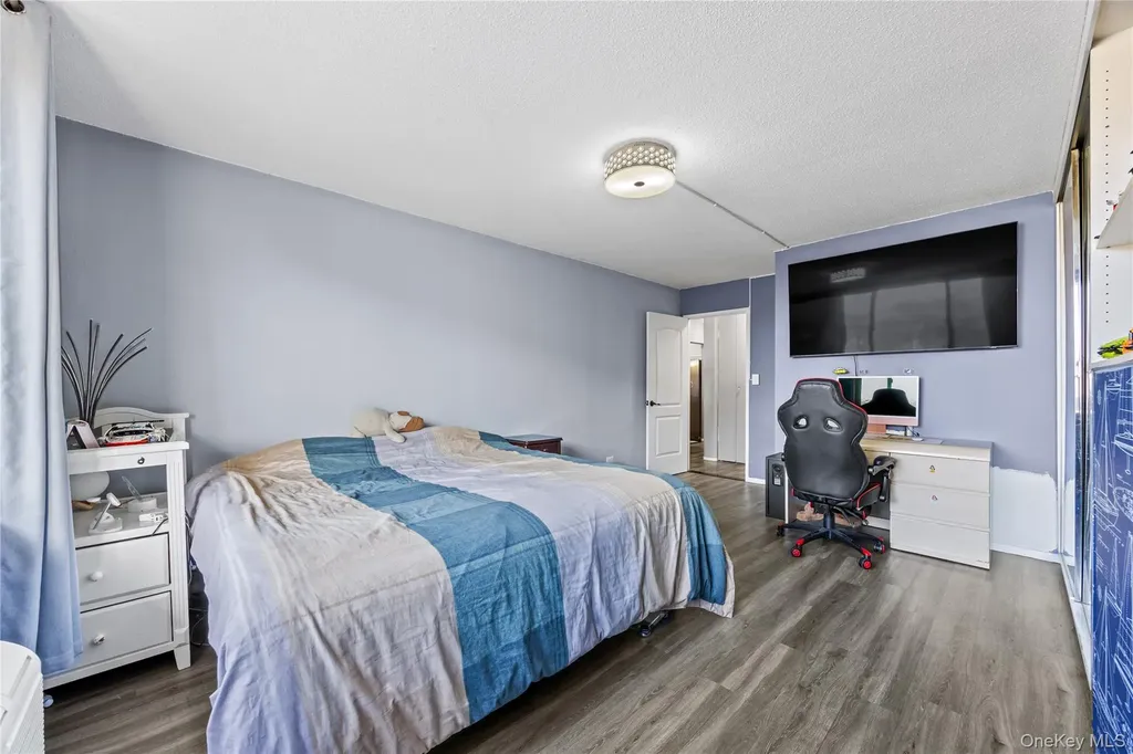 150-38 Union Turnpike Flushing NY 11367