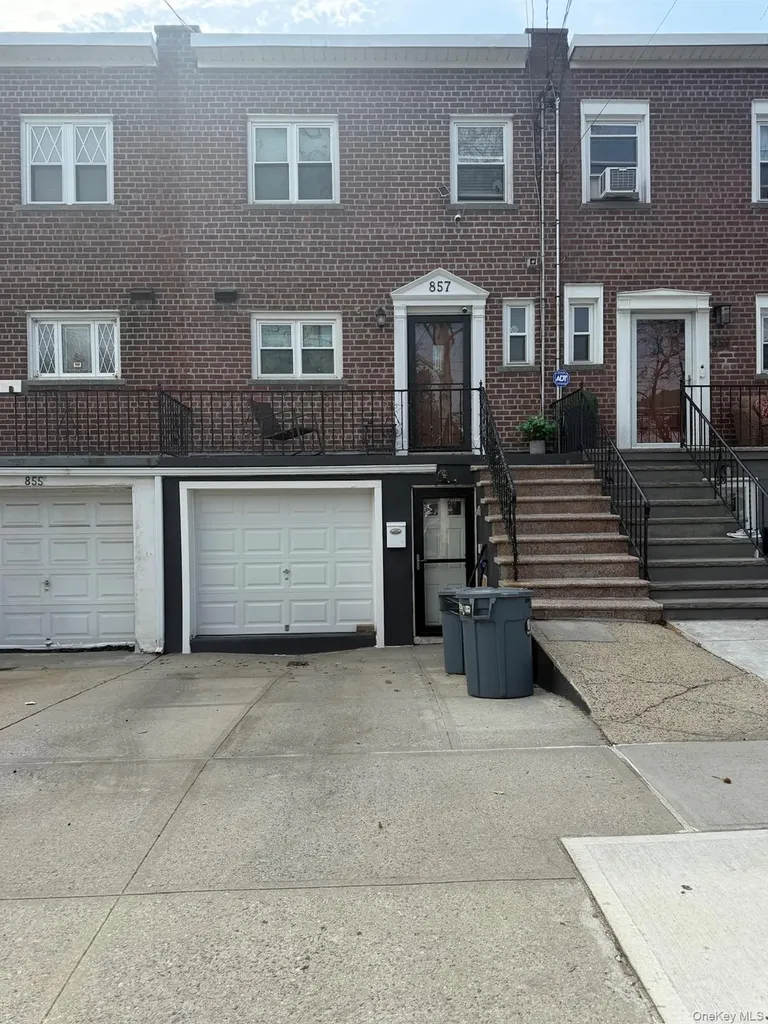 857 Vincent Avenue Bronx NY 10465
