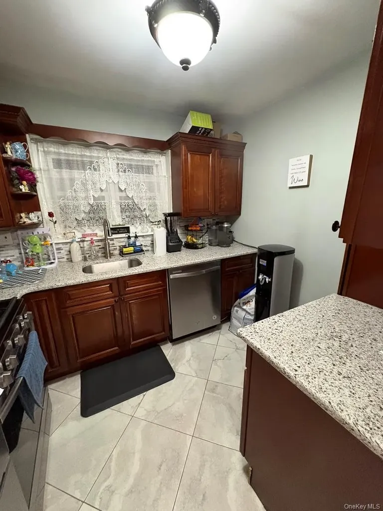 857 Vincent Avenue Bronx NY 10465