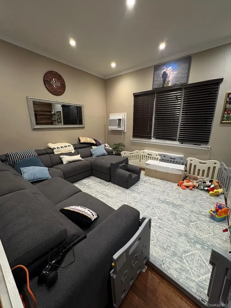 857 Vincent Avenue Bronx NY 10465