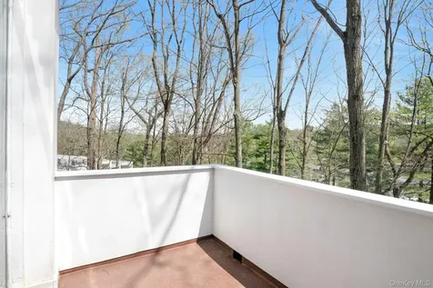 1211 Colony Drive Hartsdale NY 10530