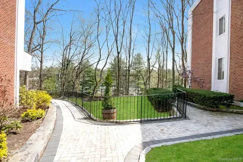 1211 Colony Drive Hartsdale NY 10530