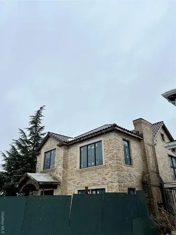 8324 Langdale Street New Hyde Park NY 11040