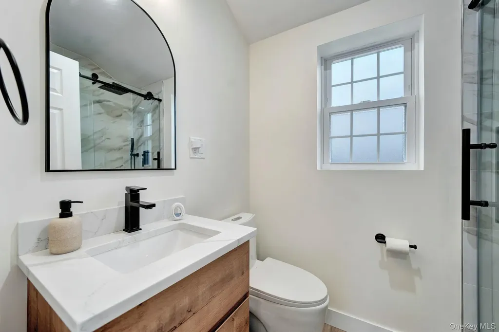 22 Miriam Parkway Elmont NY 11003