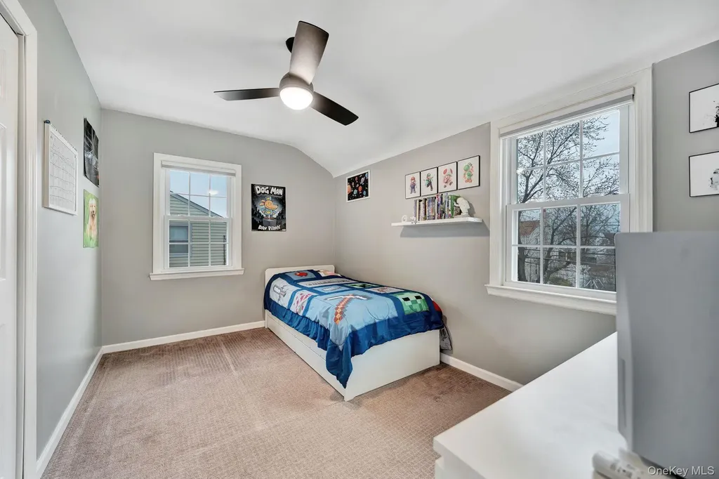 22 Miriam Parkway Elmont NY 11003