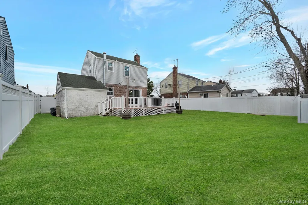 22 Miriam Parkway Elmont NY 11003