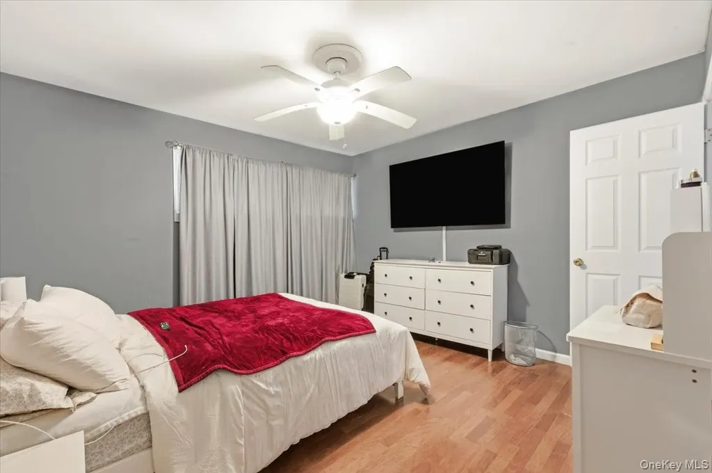 61 Grant Street Freeport NY 11520