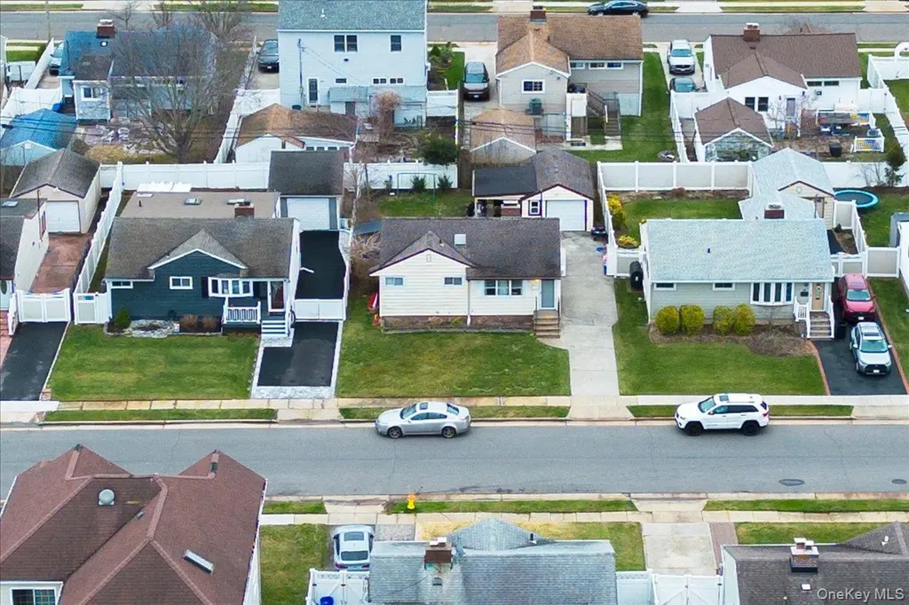 61 Grant Street Freeport NY 11520