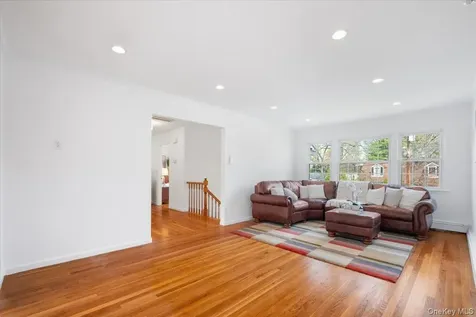 53 Jennings Road White Plains NY 10605