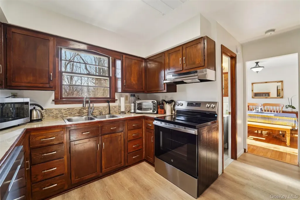 154 Old State Road Highland Falls NY 10928