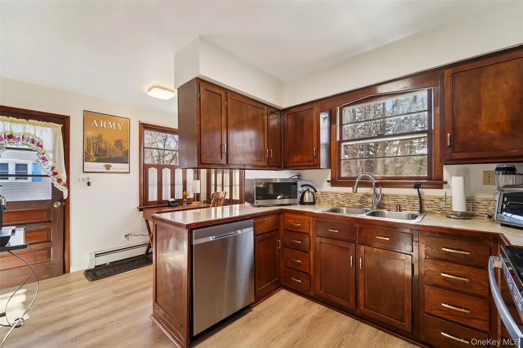 154 Old State Road Highland Falls NY 10928
