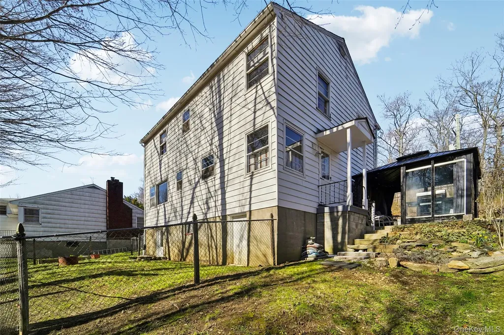 154 Old State Road Highland Falls NY 10928