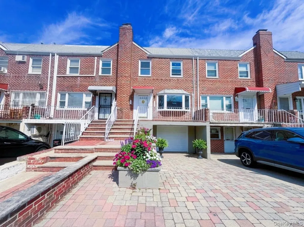 166-65 17th Road Whitestone NY 11357