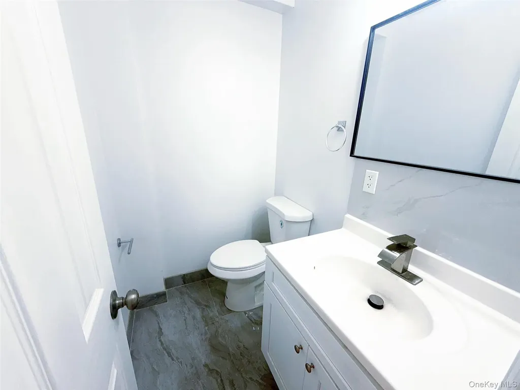 166-65 17th Road Whitestone NY 11357