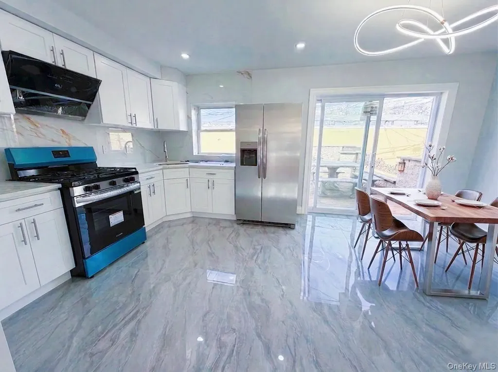 166-65 17th Road Whitestone NY 11357