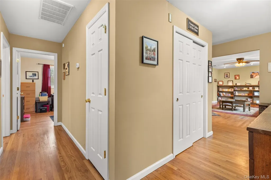 1390 Thompson Drive Bay Shore NY 11706