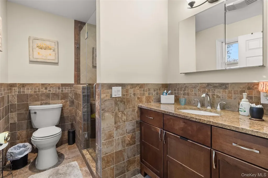 1390 Thompson Drive Bay Shore NY 11706