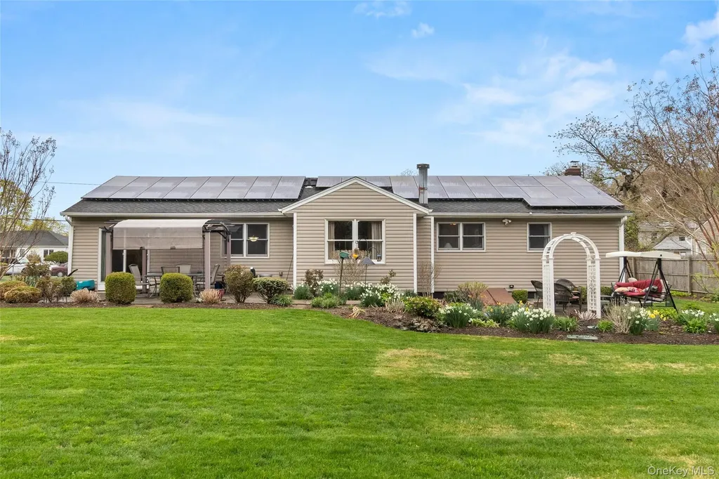1390 Thompson Drive Bay Shore NY 11706
