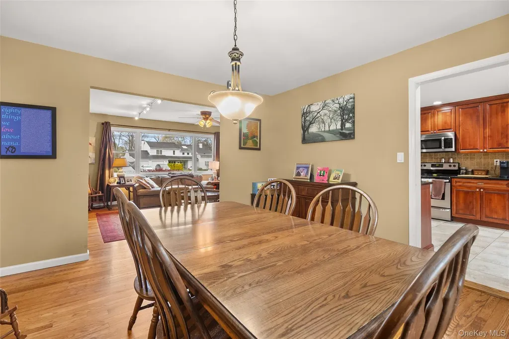 1390 Thompson Drive Bay Shore NY 11706
