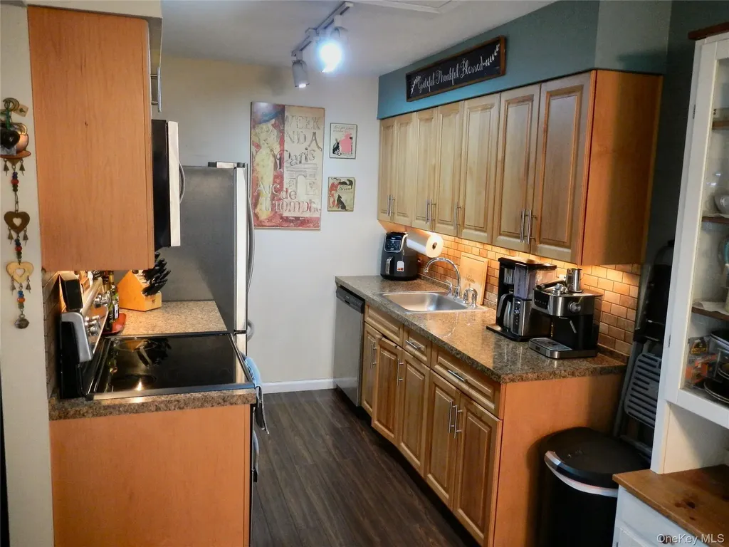 146 Millard Avenue West Babylon NY 11704