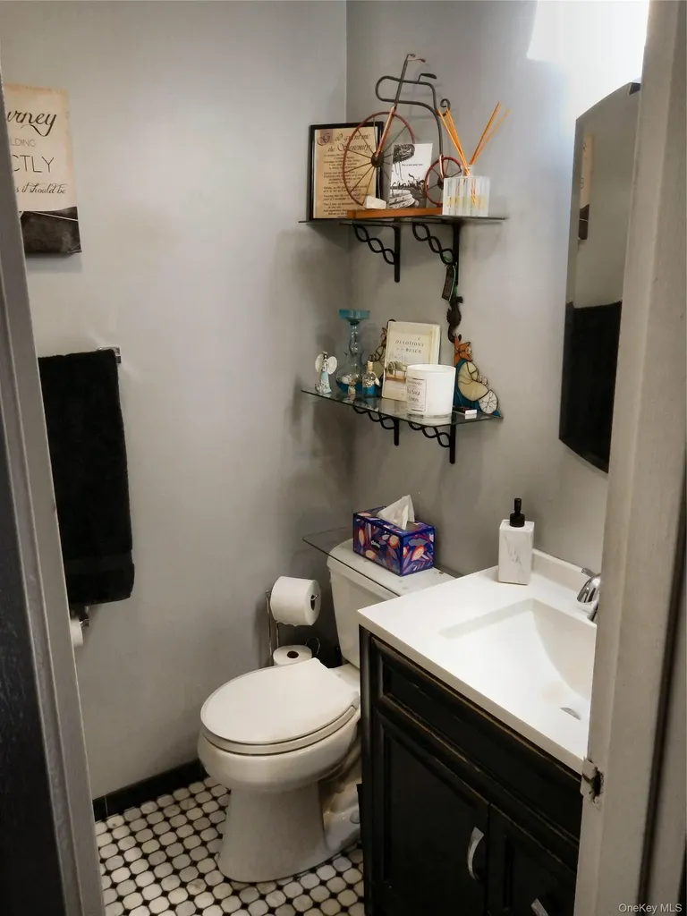 146 Millard Avenue West Babylon NY 11704