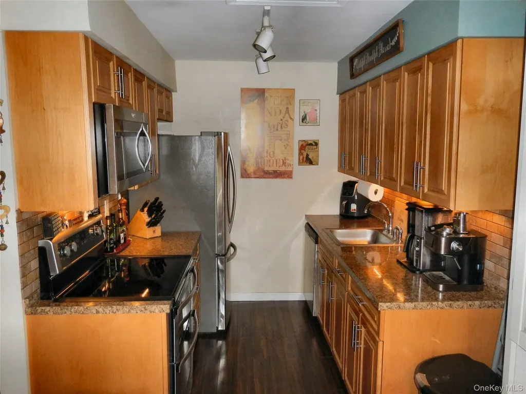 146 Millard Avenue West Babylon NY 11704