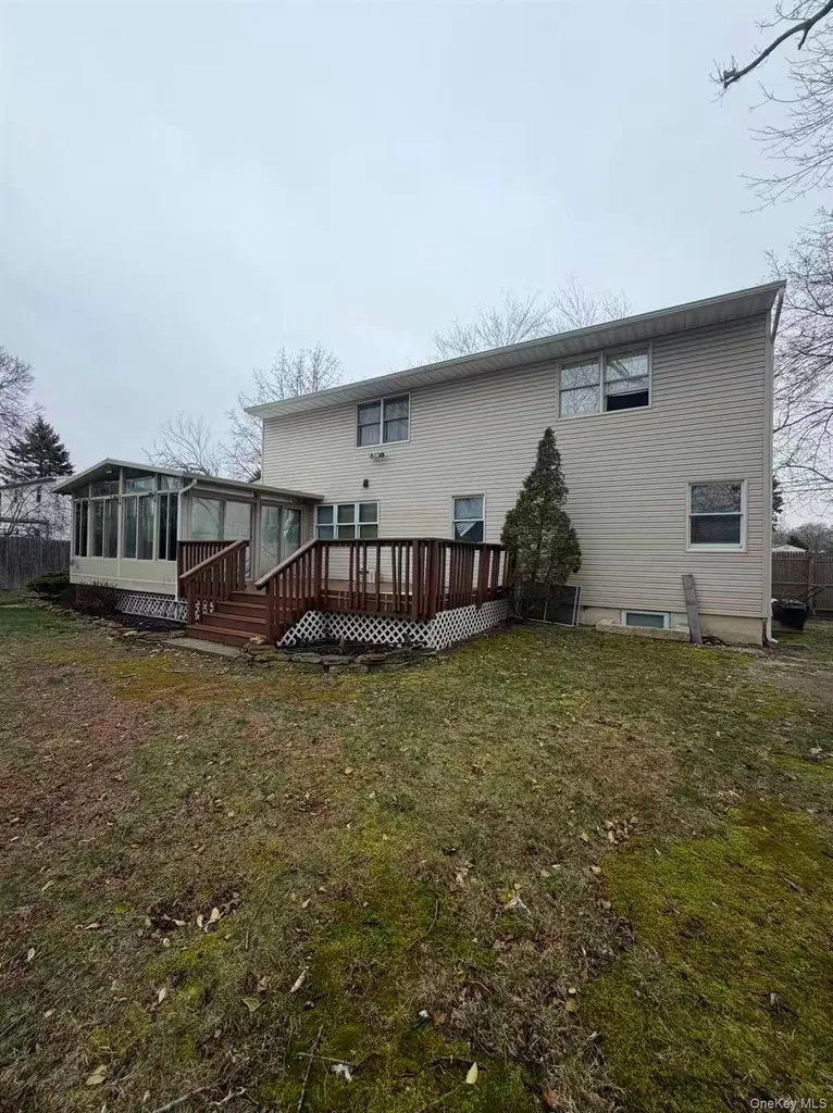 5 Lehigh Avenue Centereach NY 11720