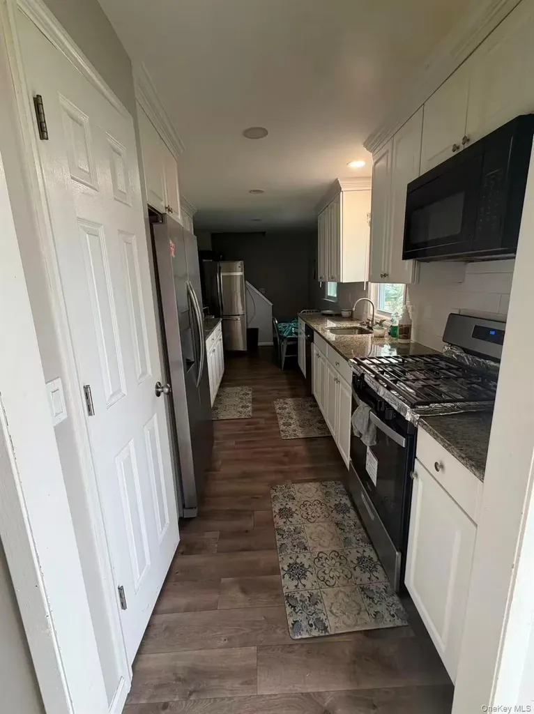 5 Lehigh Avenue Centereach NY 11720