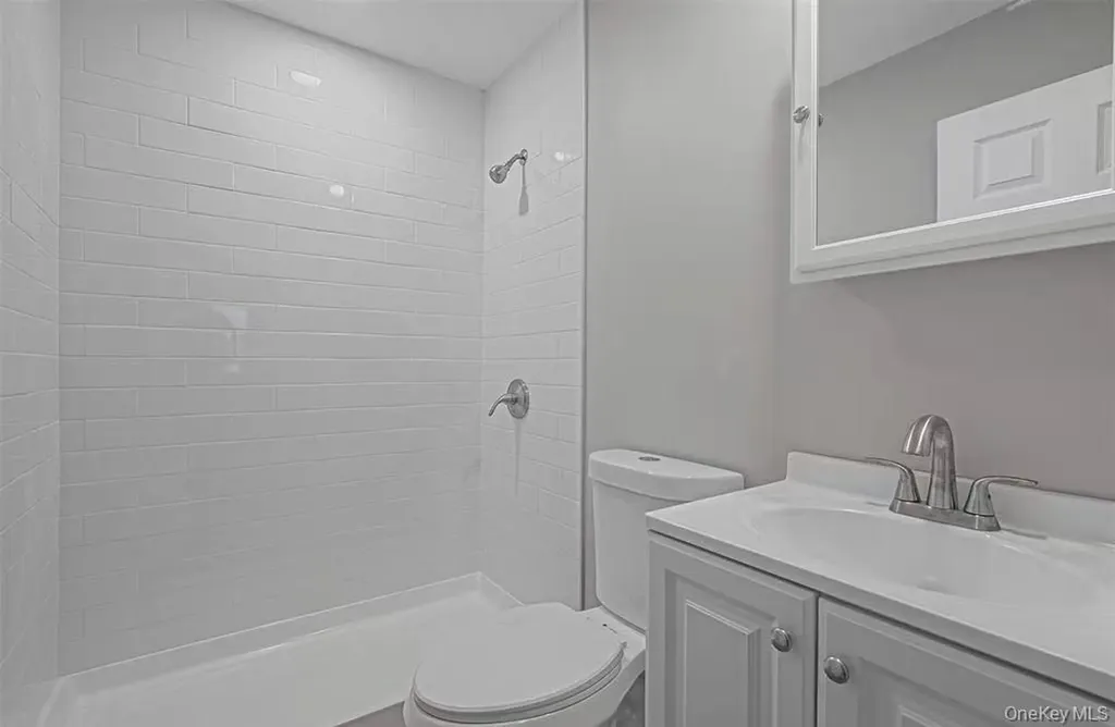 5 Lehigh Avenue Centereach NY 11720