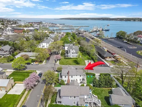 401 Wiggins Street Greenport NY 11944