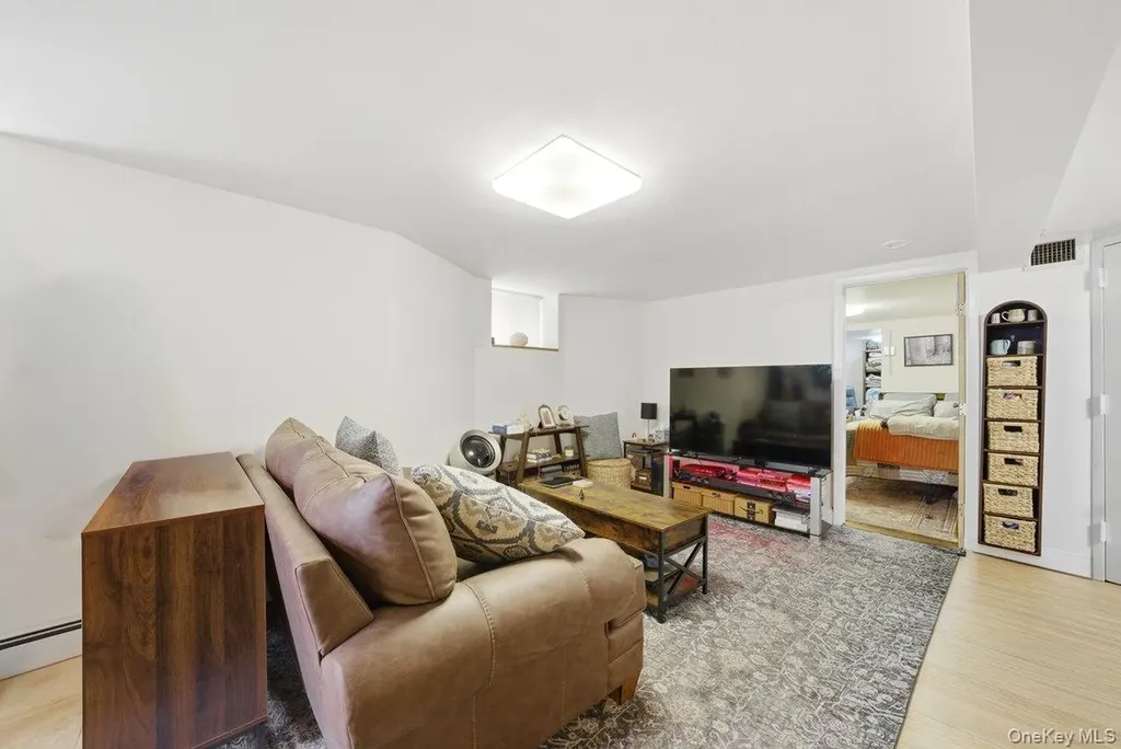 164 Aka 166 Crescent Place Yonkers NY 10704