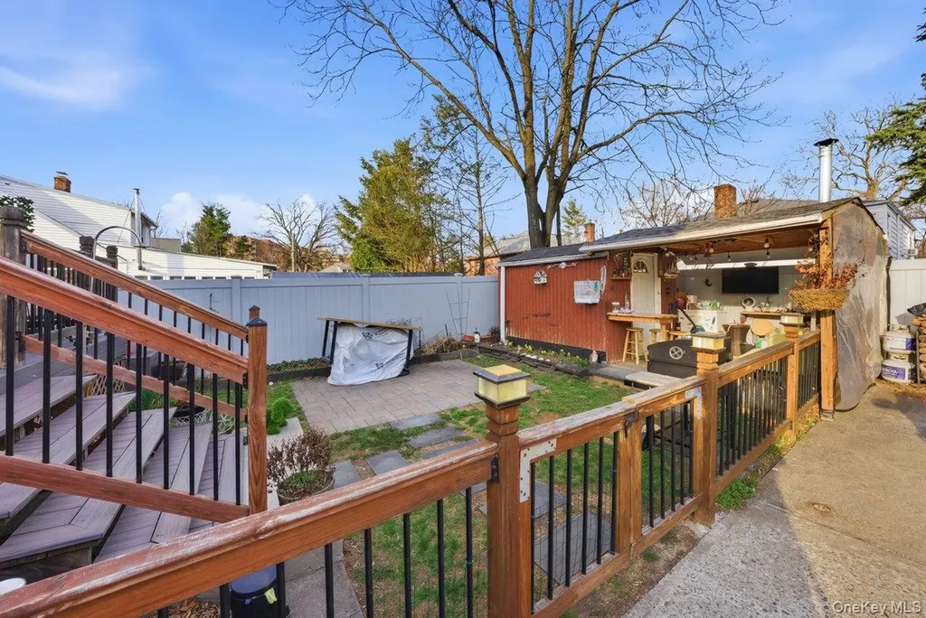 164 Aka 166 Crescent Place Yonkers NY 10704