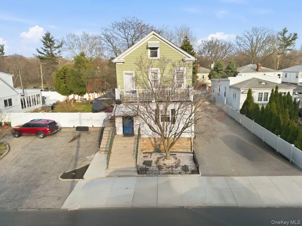 164 Aka 166 Crescent Place Yonkers NY 10704