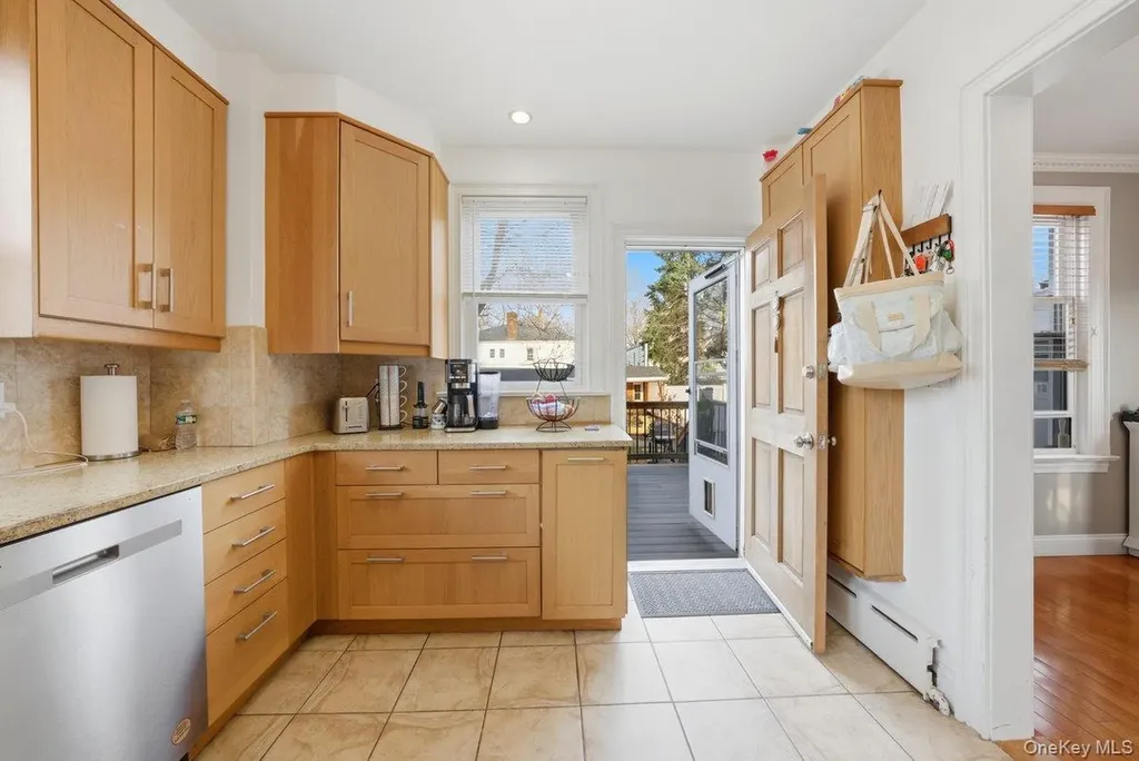 164 Aka 166 Crescent Place Yonkers NY 10704