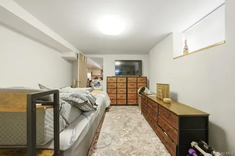 164 Aka 166 Crescent Place Yonkers NY 10704