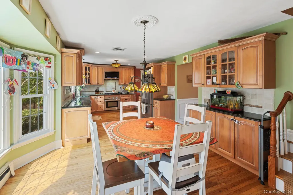 10 Old Route 25a Northport NY 11768