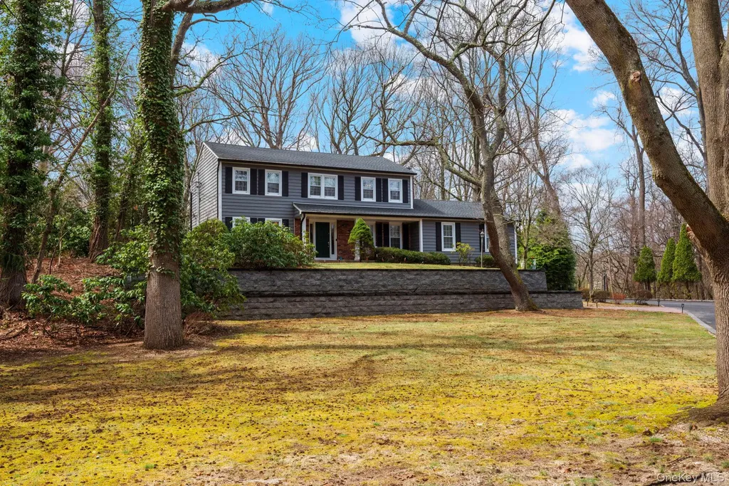 10 Old Route 25a Northport NY 11768
