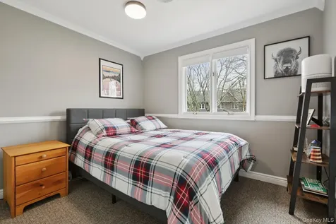 26 Village Green Bardonia NY 10954