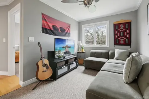 26 Village Green Bardonia NY 10954