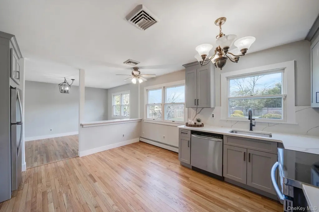 71 Loop Drive Sayville NY 11782