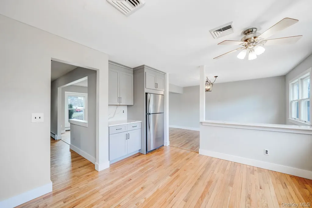 71 Loop Drive Sayville NY 11782