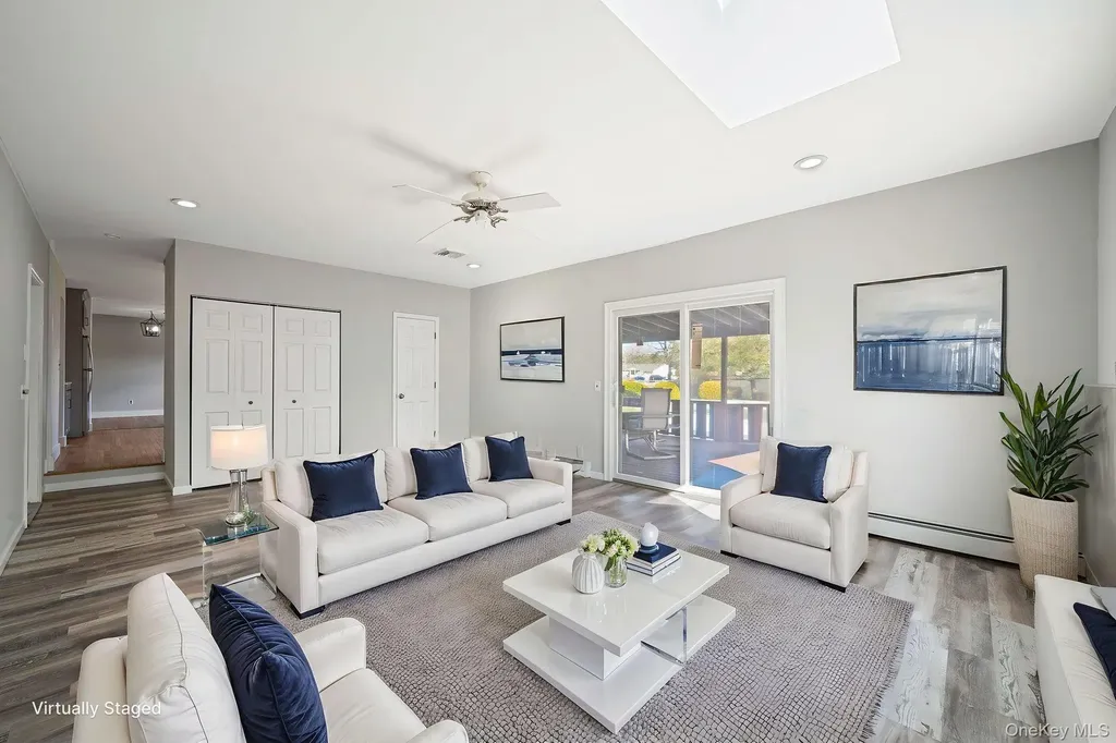 71 Loop Drive Sayville NY 11782