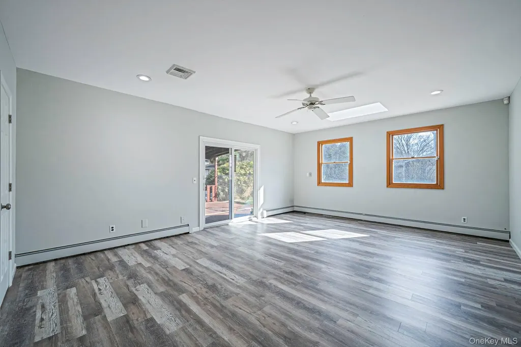 71 Loop Drive Sayville NY 11782