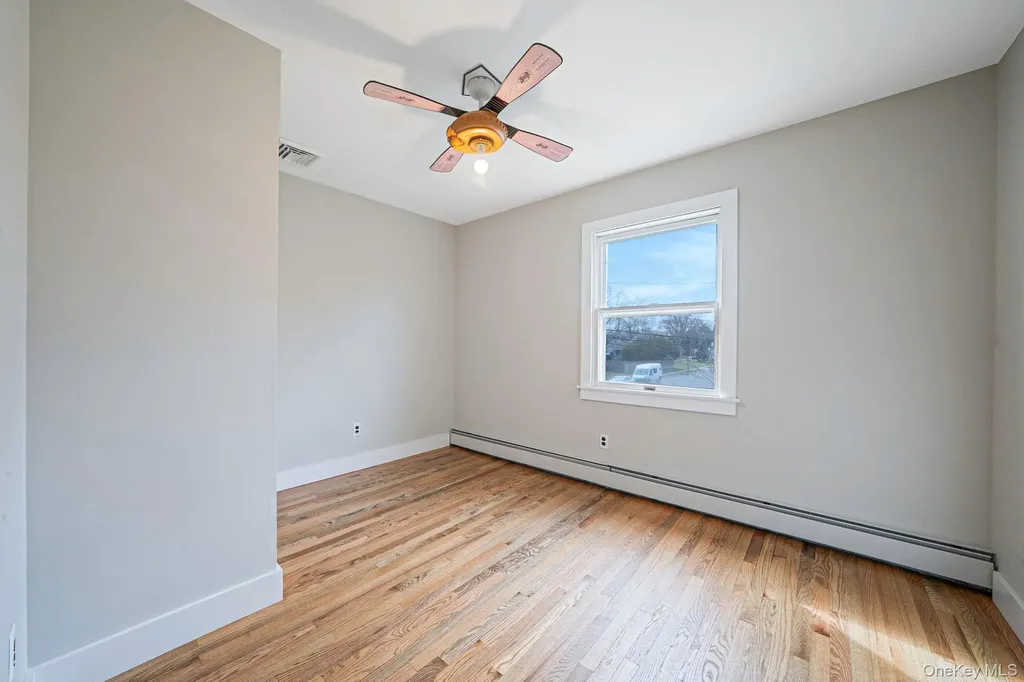 71 Loop Drive Sayville NY 11782