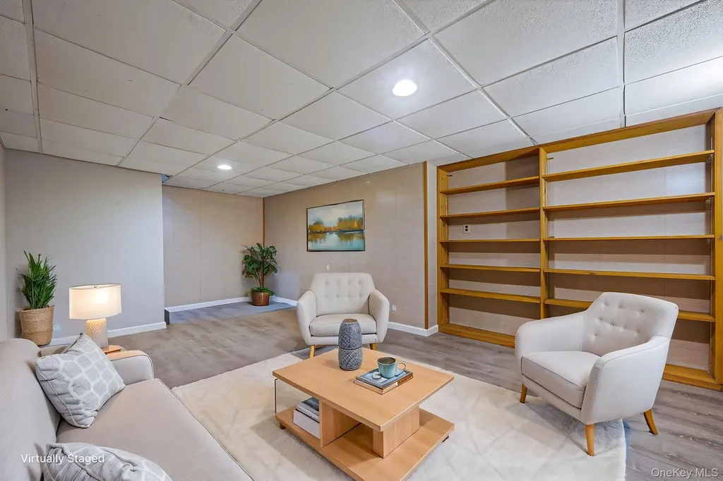 71 Loop Drive Sayville NY 11782